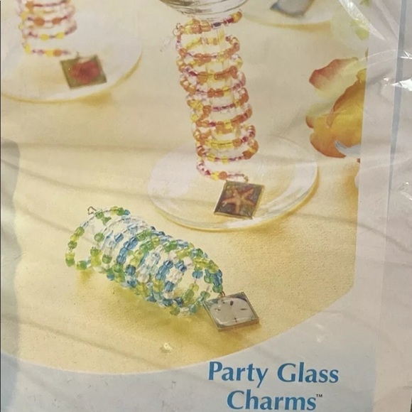 Annie's head of the month kit party glass charms - Picture 1 of 7